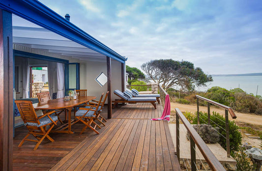Whalesong Beach Cottage, Churchhaven