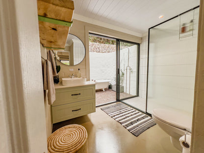 Witteboomen Forest Cottage nestled in the heart of the lush Constantia Winelands comfortably accommodating up to 8 guests across 4 bedrooms.