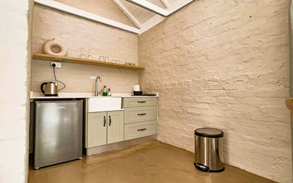 Witteboomen Forest Cottage nestled in the heart of the lush Constantia Winelands comfortably accommodating up to 8 guests across 4 bedrooms.