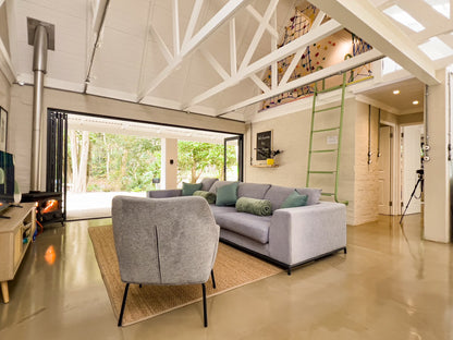 Witteboomen Forest Cottage nestled in the heart of the lush Constantia Winelands comfortably accommodating up to 8 guests across 4 bedrooms.