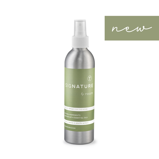 Natural room spray with a perfume-like scent, crafted from pure essential oils including Neroli and Vetiver. Luxurious and locally made, free from SLS, parabens, and palm oil — a calming, chemical-free fragrance to refresh your space and soothe the senses.
